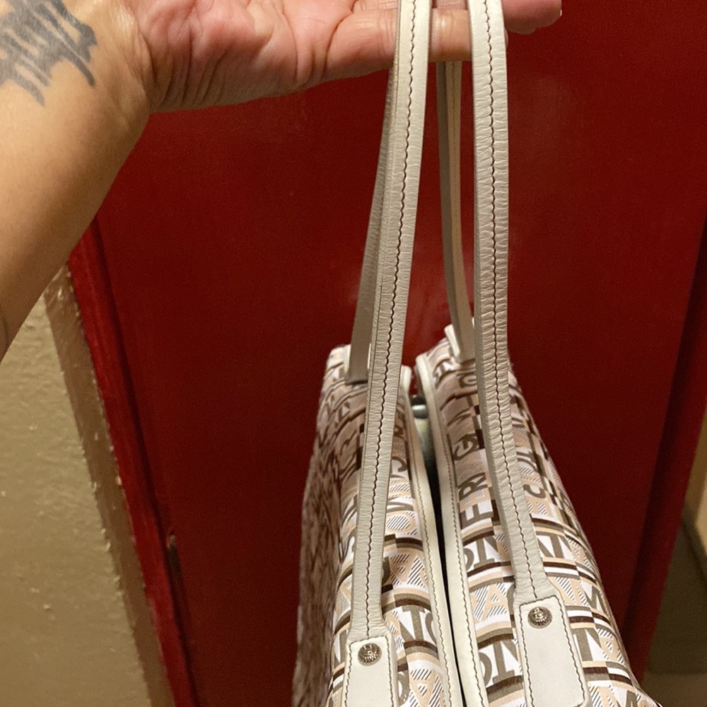 Salvatore Ferragamo bag sale! - Picture 11 of 12